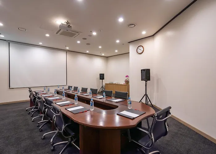 Hotel Ramada By Wyndham Dongdaemun 3*