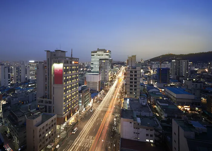 Hotel Ramada By Wyndham Dongdaemun 3*