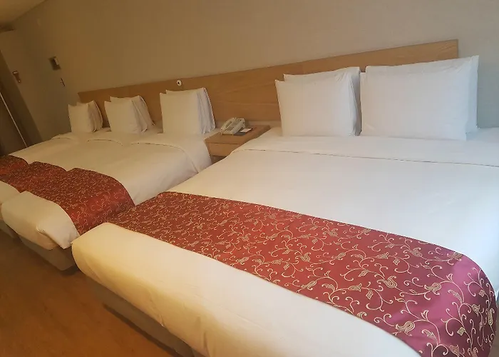 Hotel Ramada By Wyndham Dongdaemun 3*