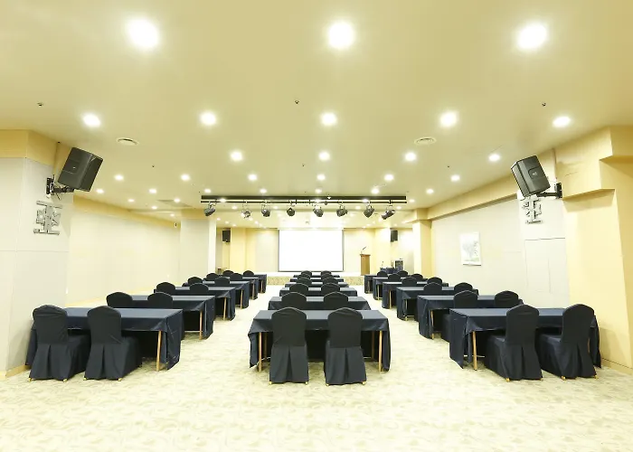 Hotel Ramada By Wyndham Dongdaemun 3*