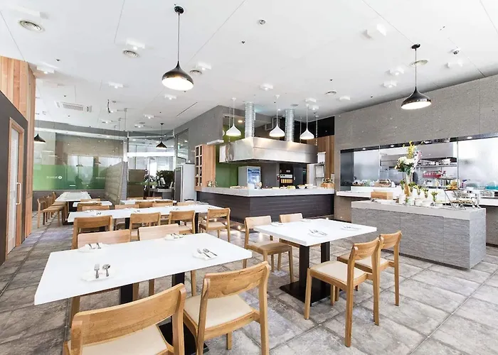 Ramada By Wyndham Dongdaemun Hotel 3*