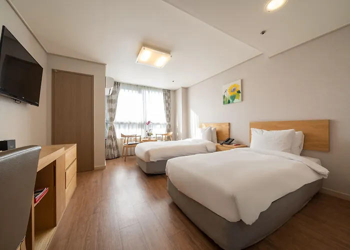 Ramada By Wyndham Dongdaemun 3*