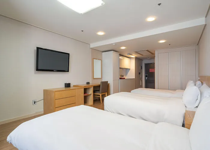 Ramada By Wyndham Dongdaemun Hotel 3*