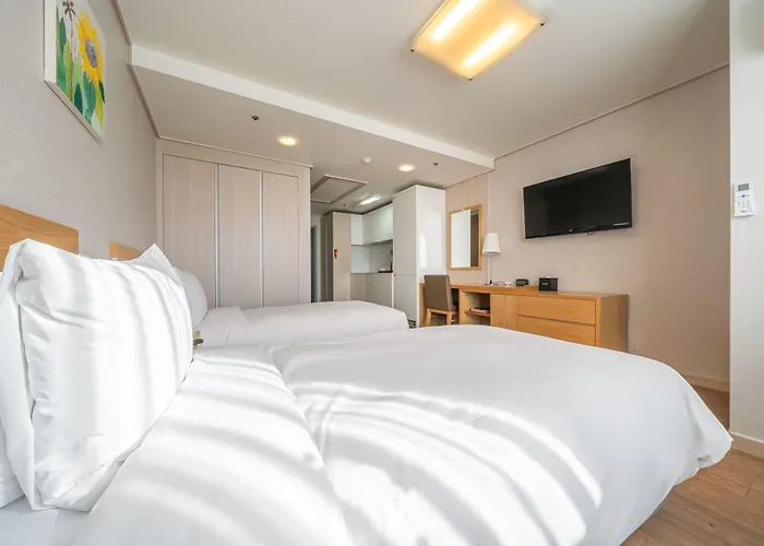 Ramada By Wyndham Dongdaemun Hotel 3*